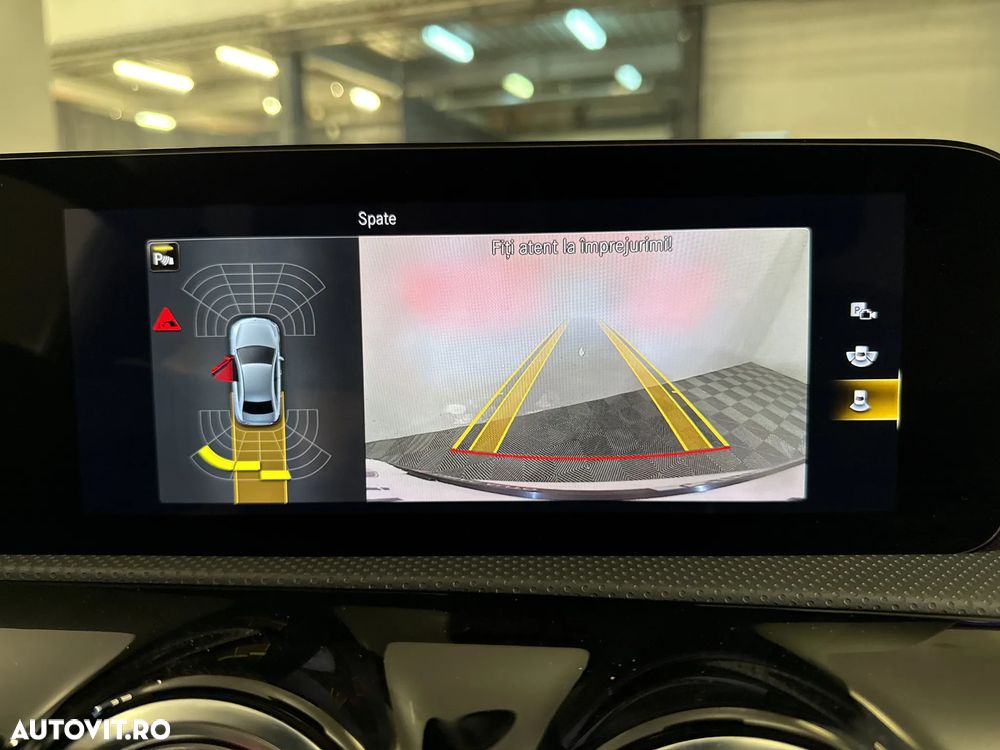 Mercedes-Benz A 35 AMG Sedan 4Matic AMG Speedshift DCT 7G - 19