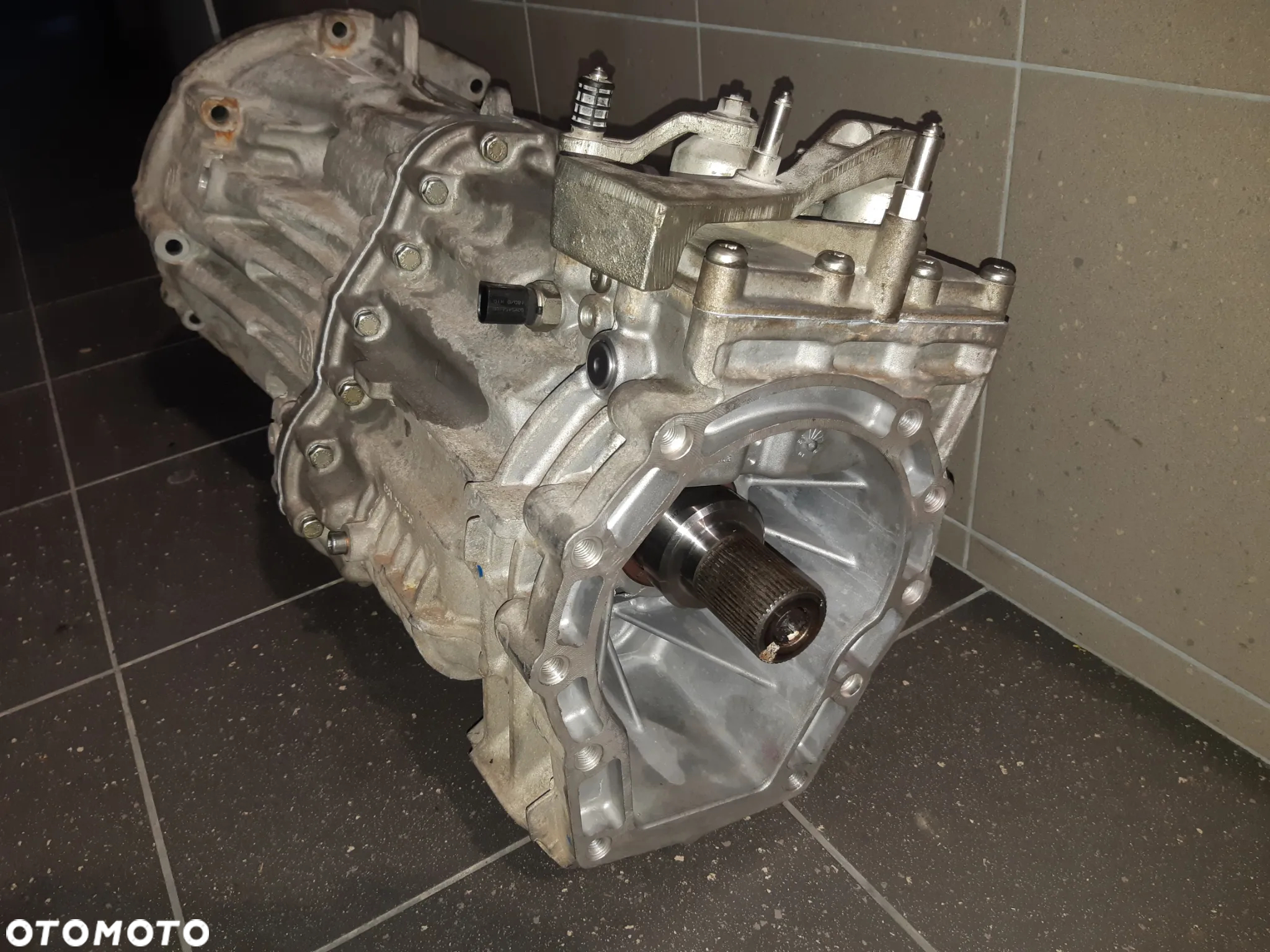 Skrzynia biegów manualna VW AMAROK 2.0 TDI NCQ - 3
