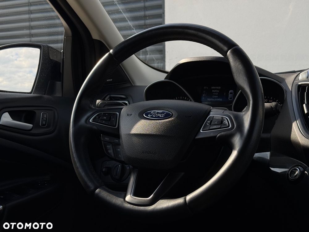 Ford Kuga 1.5 EcoBoost 2x4 Titanium - 10