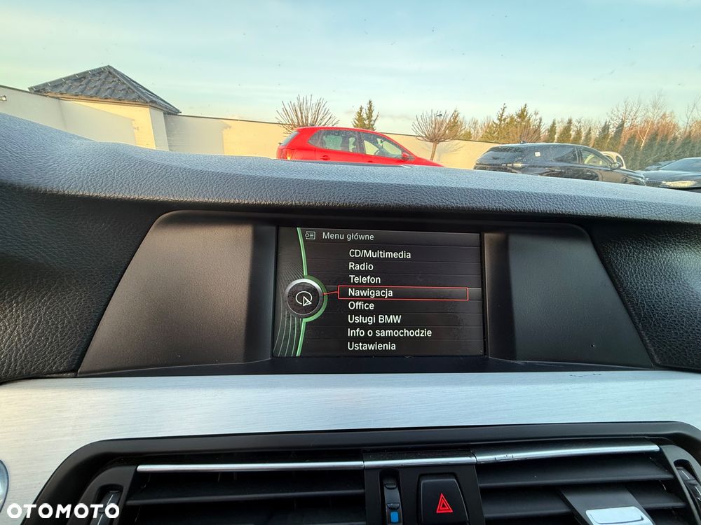 BMW Seria 5 535d Sport-Aut Modern Line - 24