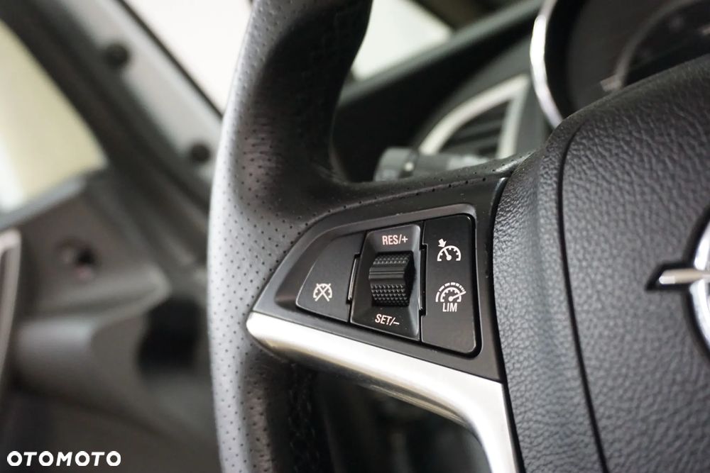 Opel Astra 2.0 CDTI Sport S&S - 27