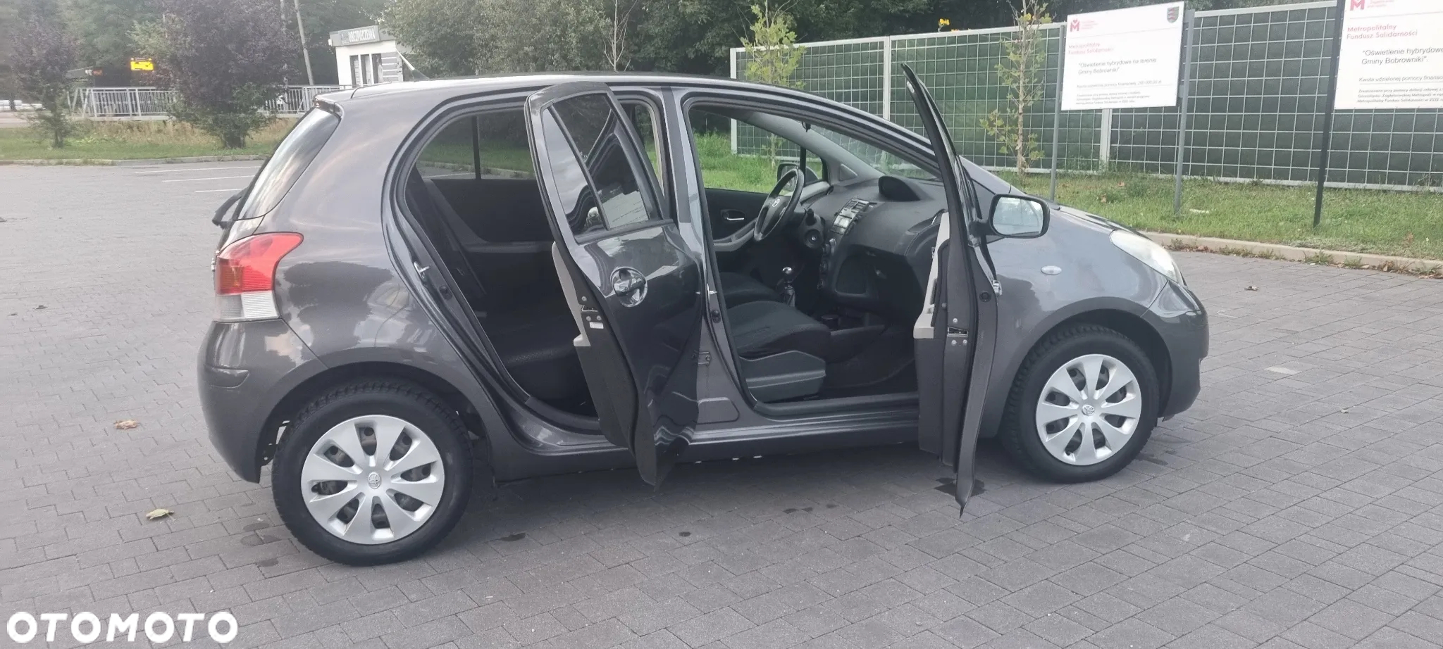 Toyota Yaris 1.33 VVT-i Cool - 24