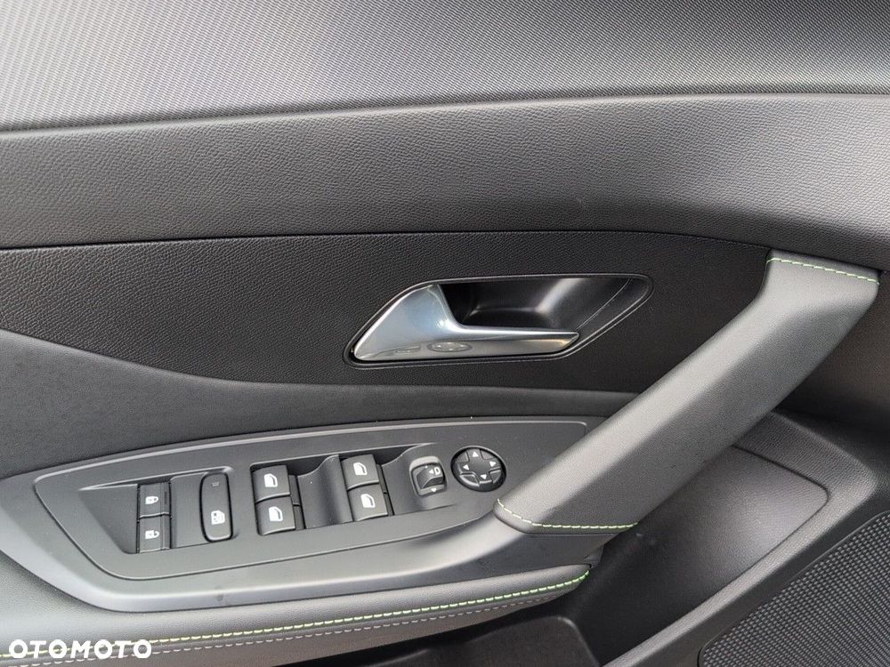 Peugeot 308 1.2 PureTech GT S&S EAT8 - 13