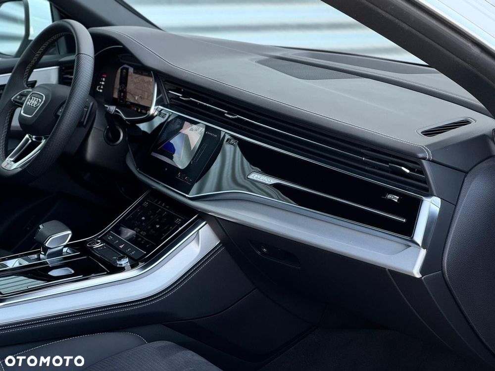 Audi Q8 - 15