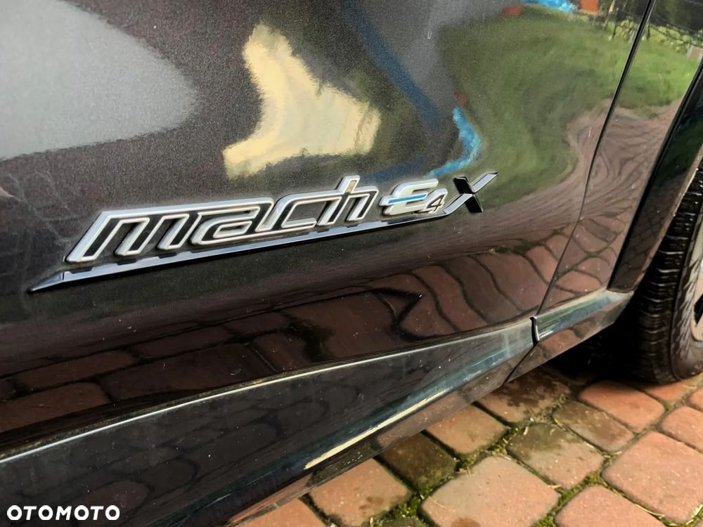 Ford Mustang Mach-E 98kWh AWD Premium - 25