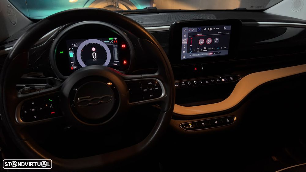 Fiat 500e 23,8kWh ICON - 21