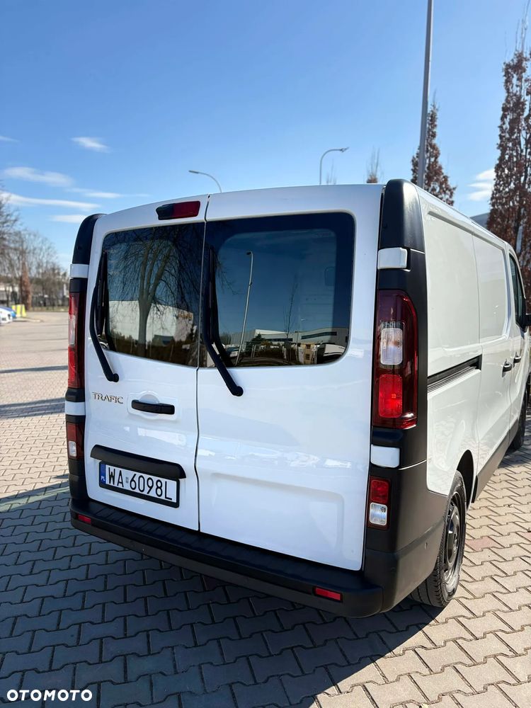 Renault Trafic - 25