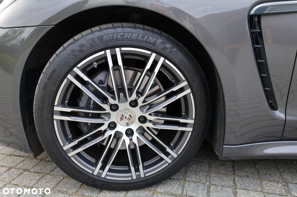 Porsche Panamera Diesel - 13