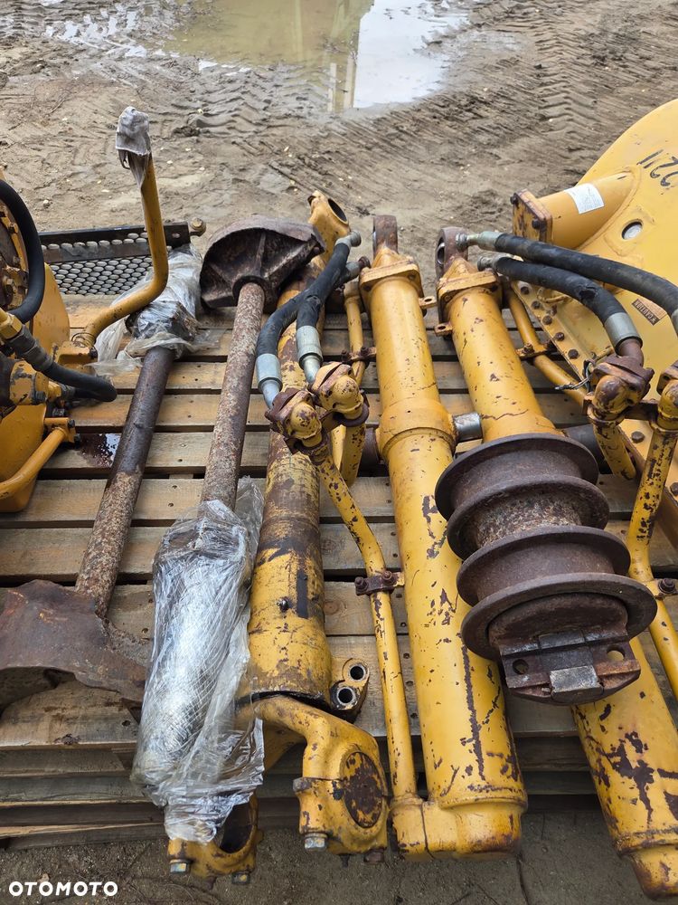 Komatsu D65E - 6