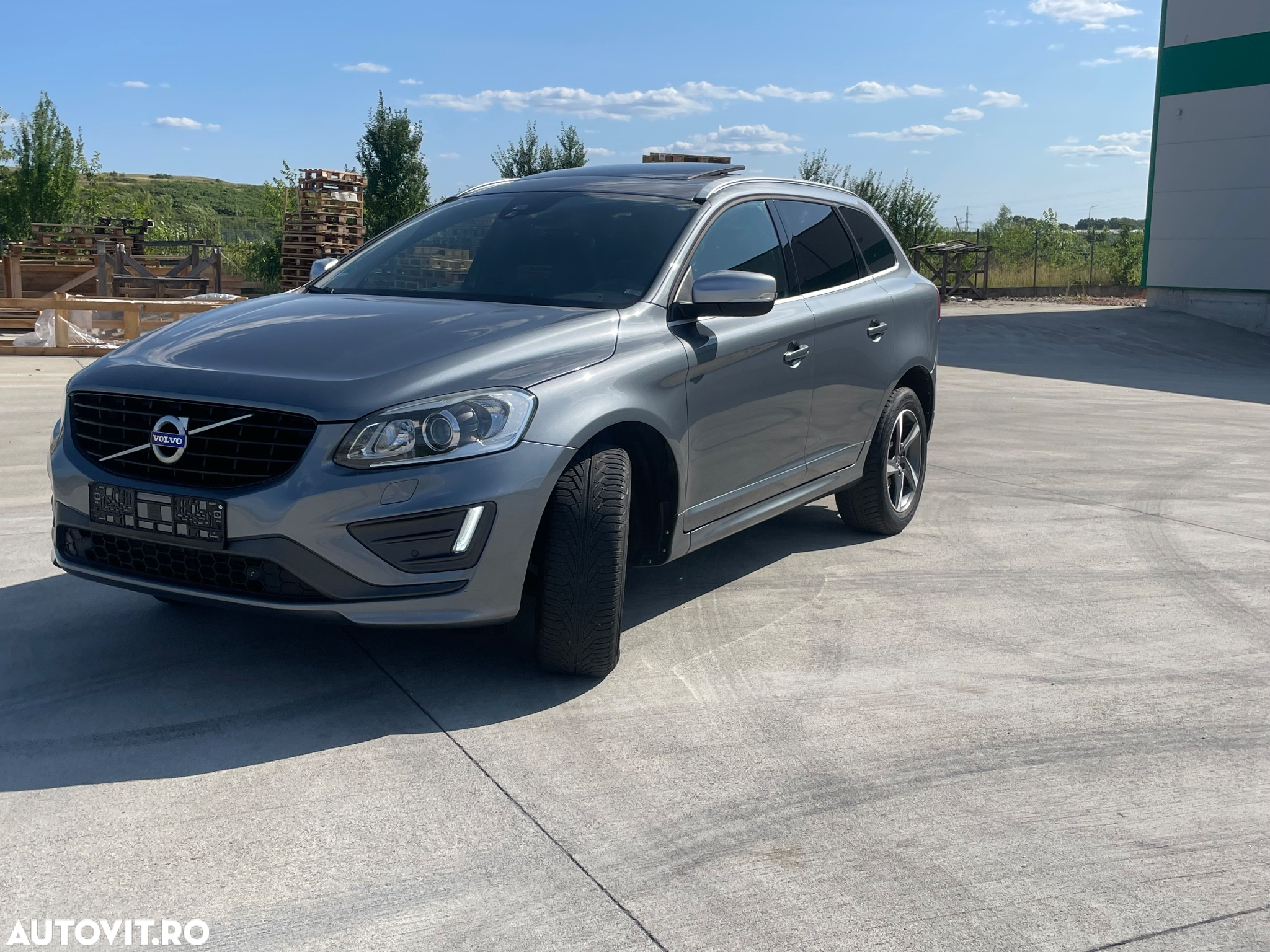Volvo XC 60 D4 AWD R-Design - 9