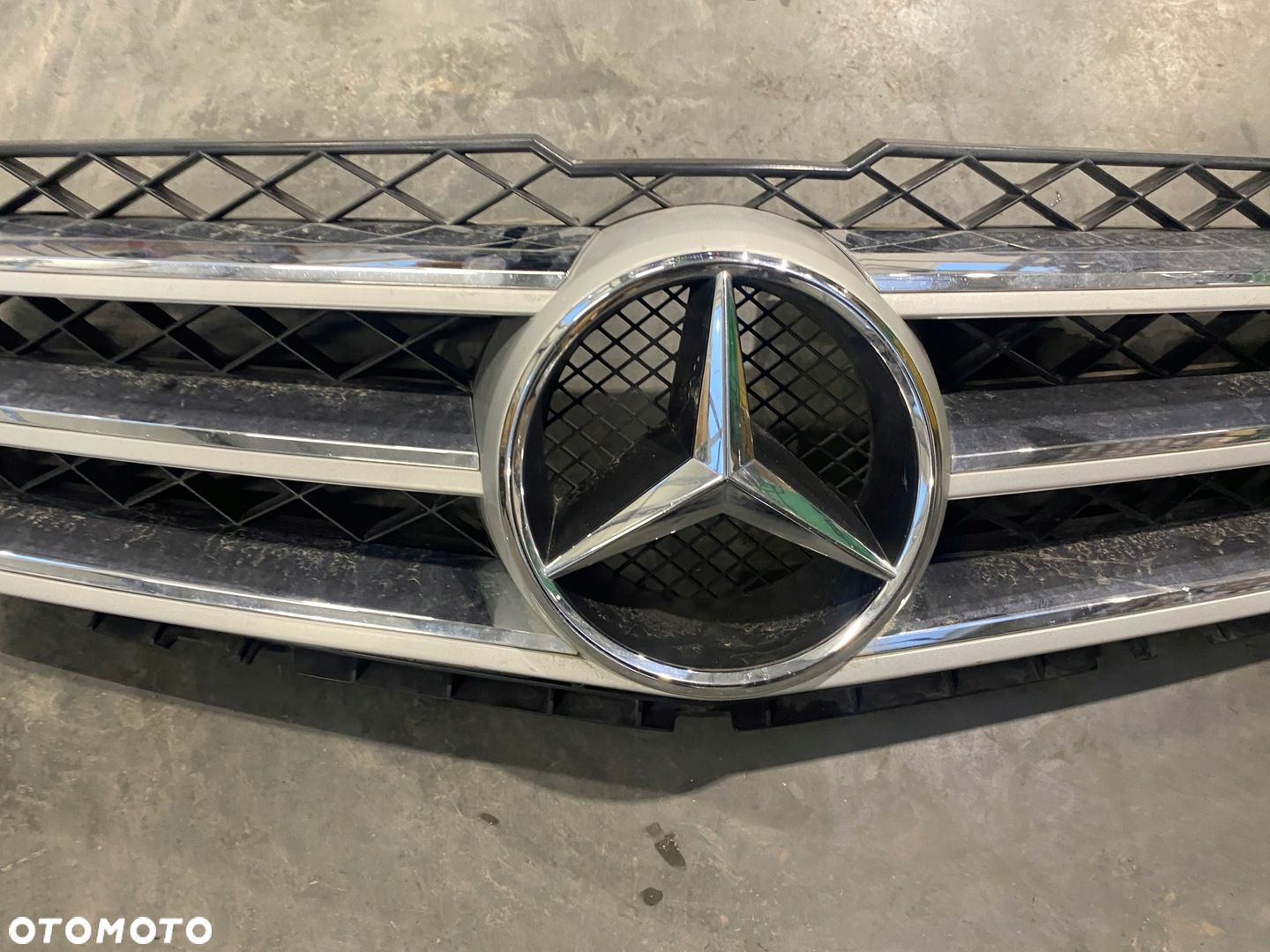 MERCEDES W204 GRILL ATRAPA A2078880260 - 3