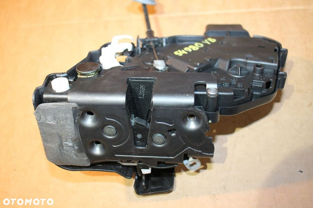 VOLVO V70 S80 XC70 XC60 ZAMEK LEWY TYŁ TYLNY 31253920 - 3