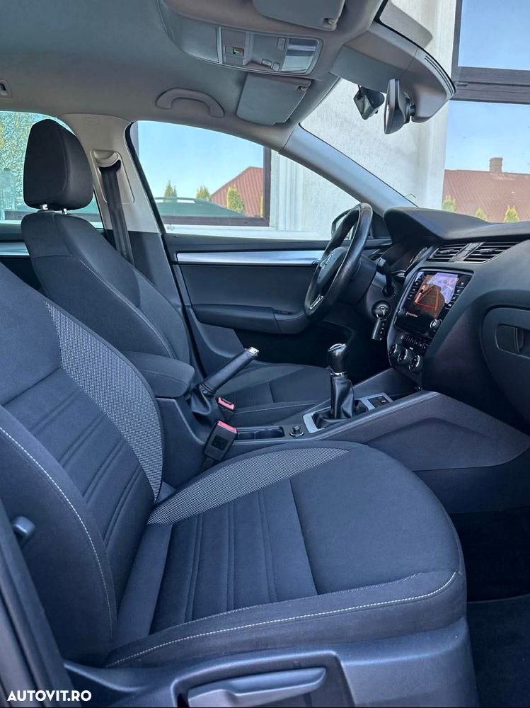 Skoda Octavia 2.0 TDI Sport Edition - 21
