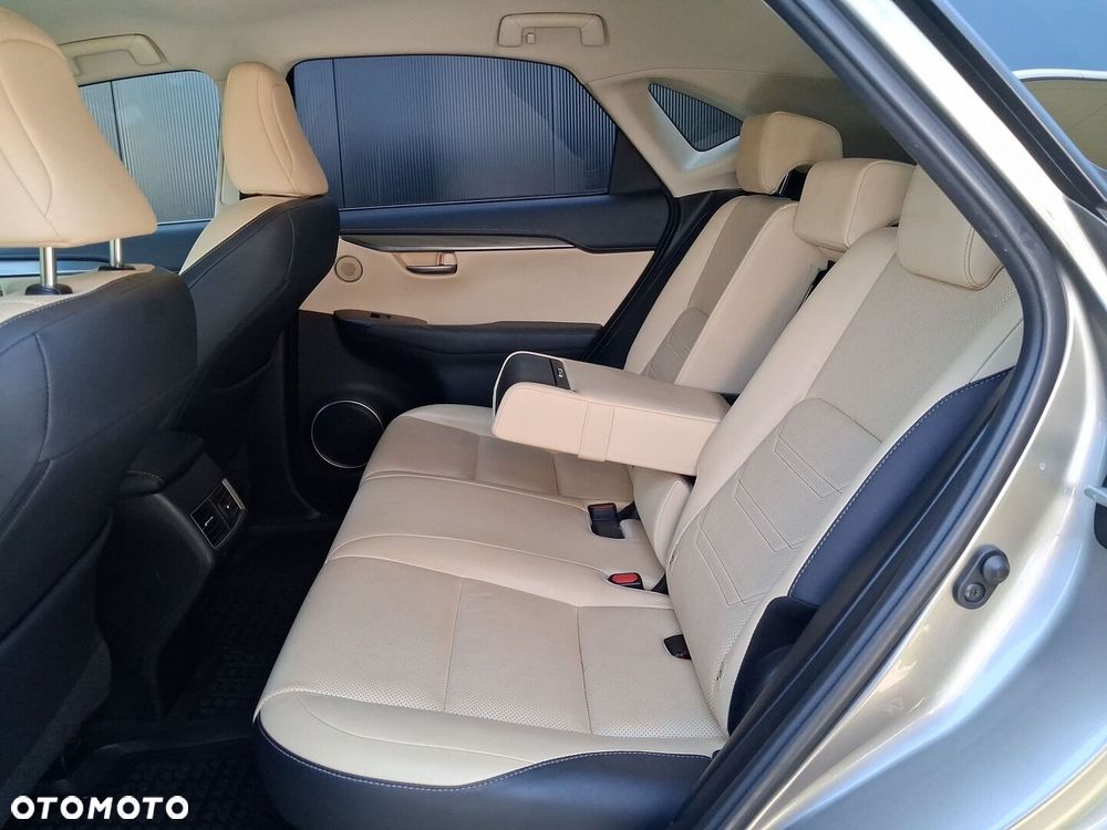 Lexus NX 200t Comfort AWD - 11