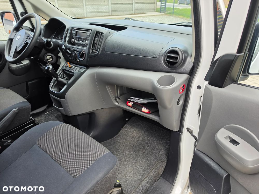 Nissan NV200 - 22