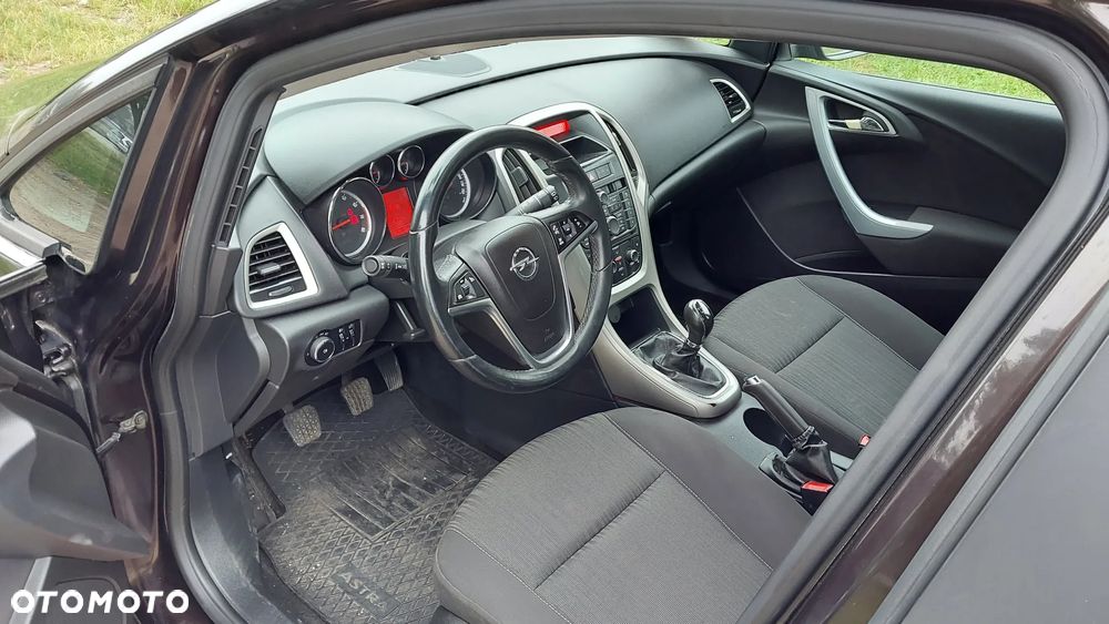 Opel Astra 1.4 T Enjoy - 15