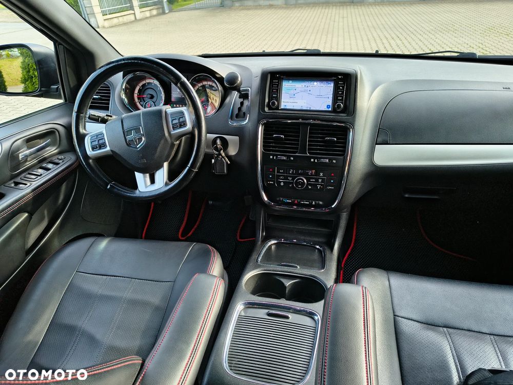 Dodge Grand Caravan - 18