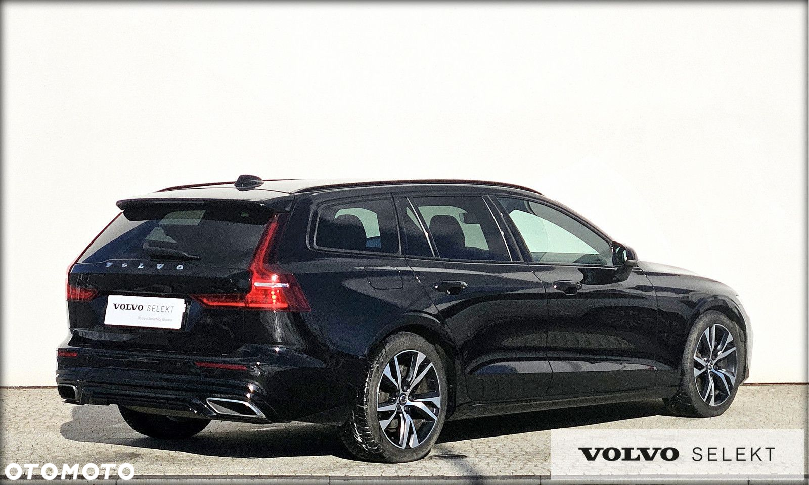 Volvo V60 B3 B R-Design - 6