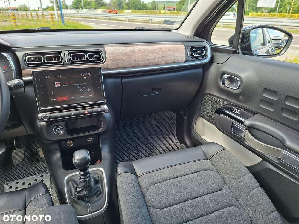 Citroën C3 1.2 PureTech Shine - 19