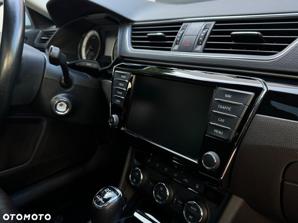 Skoda Superb 2.0 TDI DSG L&K - 26
