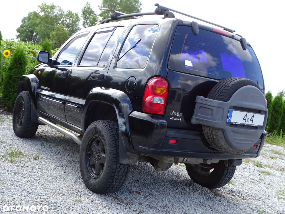 Jeep Liberty - 4
