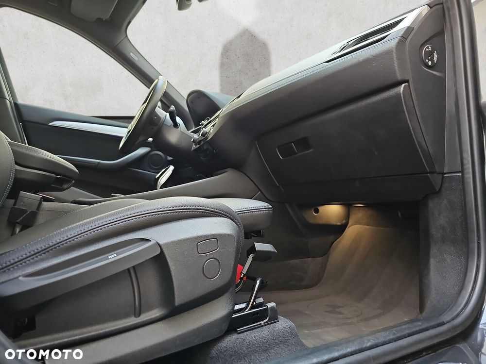 BMW X1 - 24
