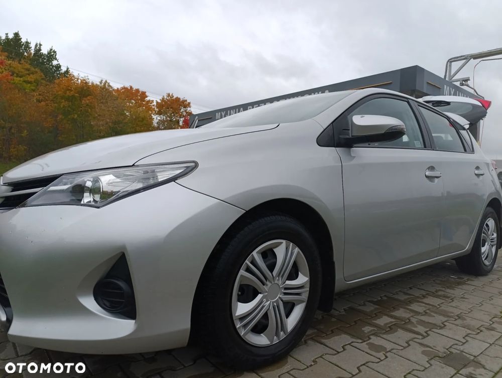 Toyota Auris 1.6 Active - 3