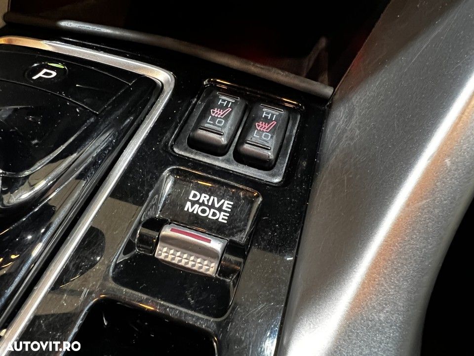 Mitsubishi Eclipse-Cross - 20