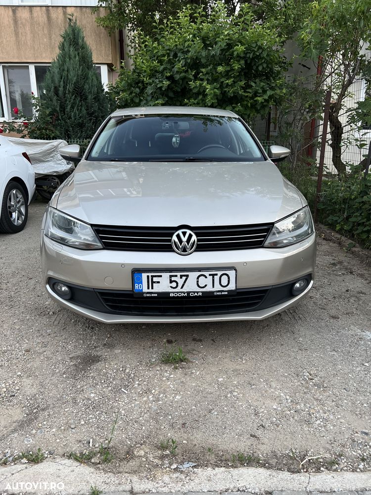 Volkswagen Jetta 1.6 TDI CR DPF DSG Comfortline - 1