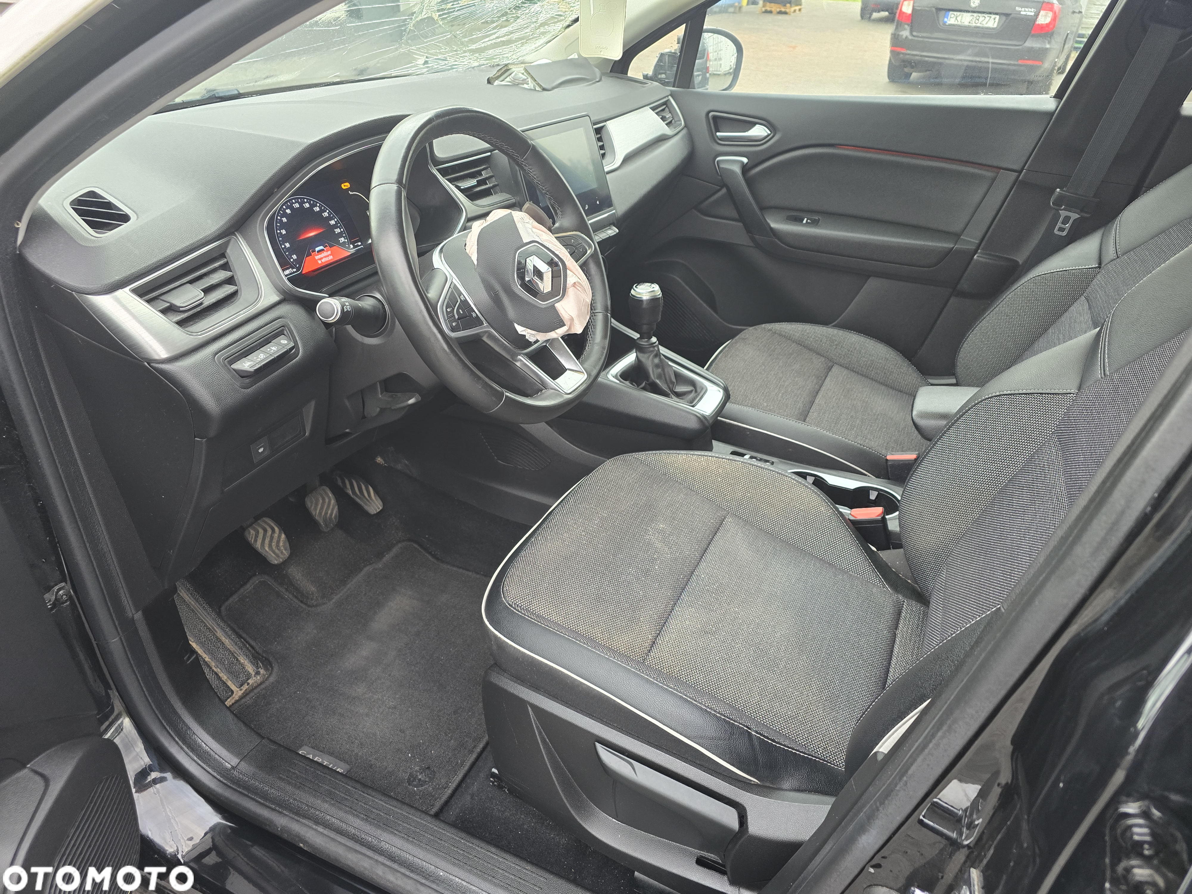 Renault Captur TCe 90 INTENS - 17