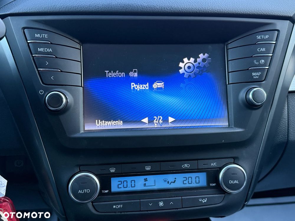 Toyota Avensis 2.0 D-4D Premium - 10
