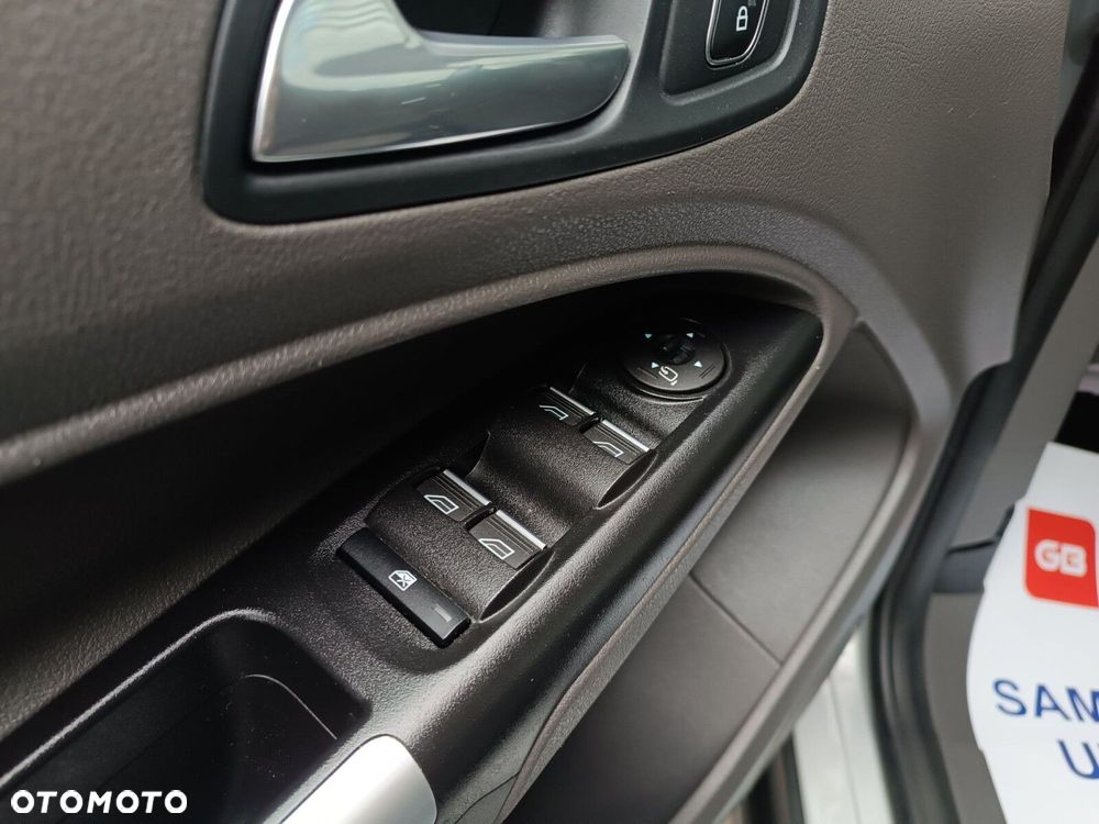 Ford Tourneo Connect Grand - 26