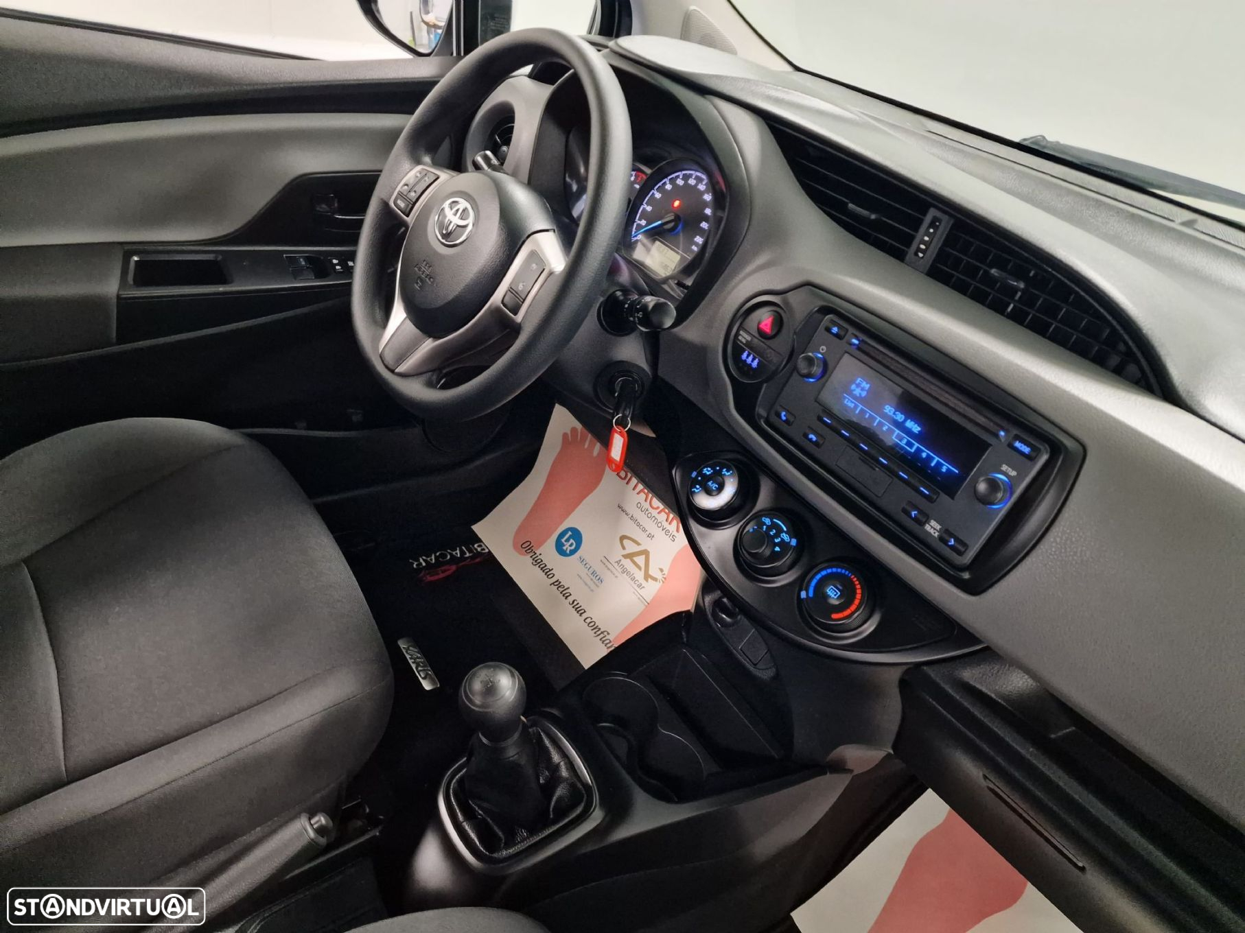 Toyota Yaris - 60