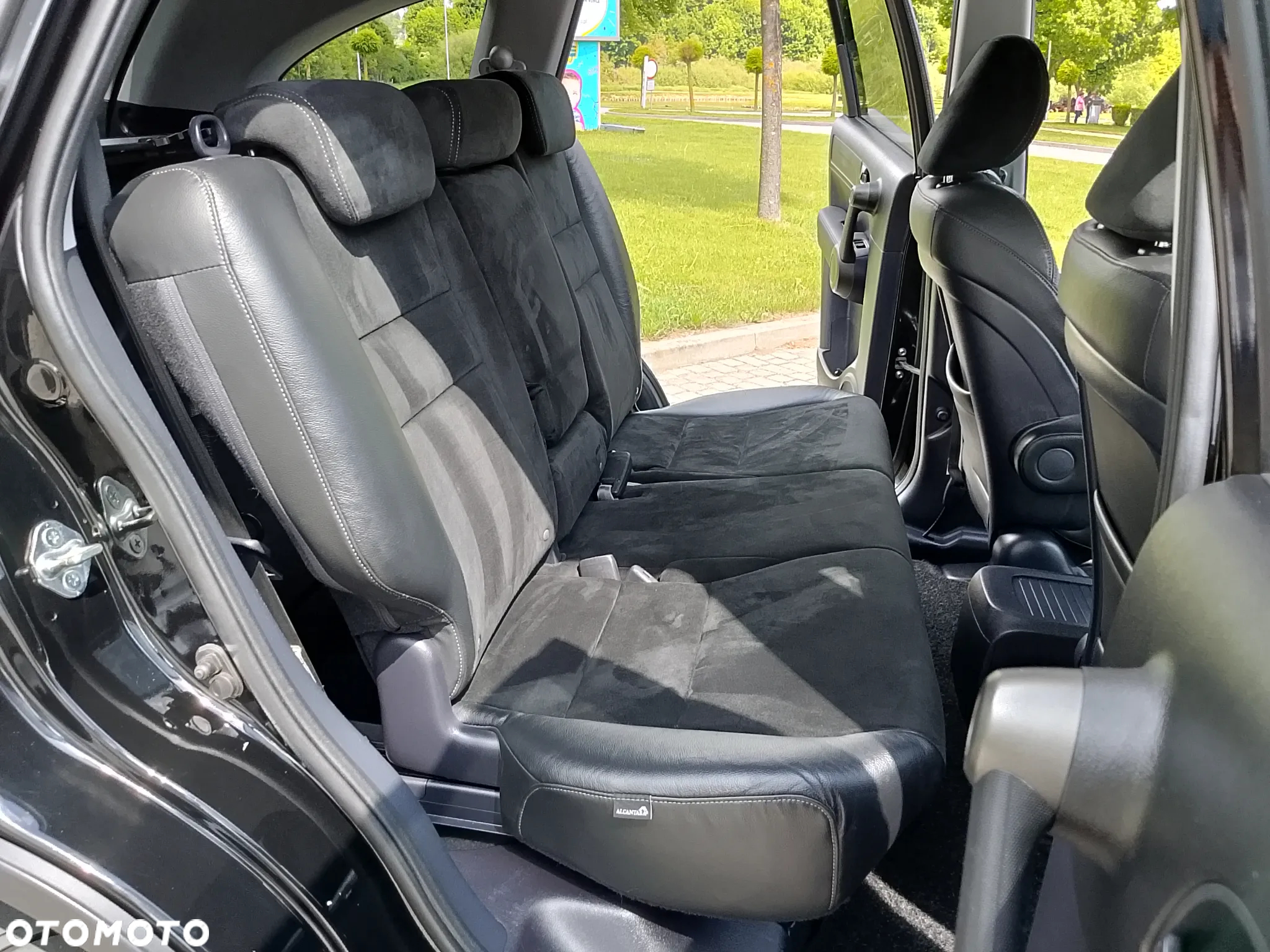 Honda CR-V - 24