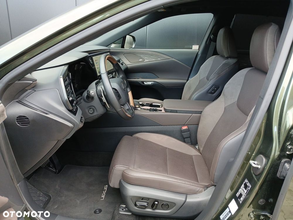 Lexus RX - 18
