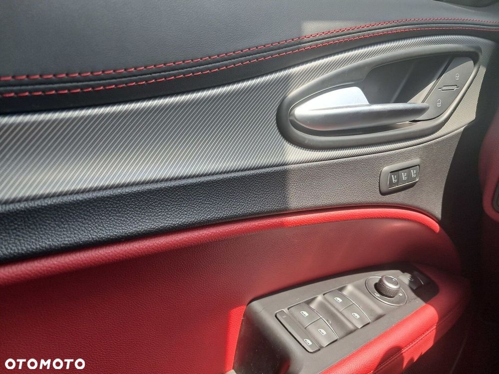 Alfa Romeo Stelvio - 22