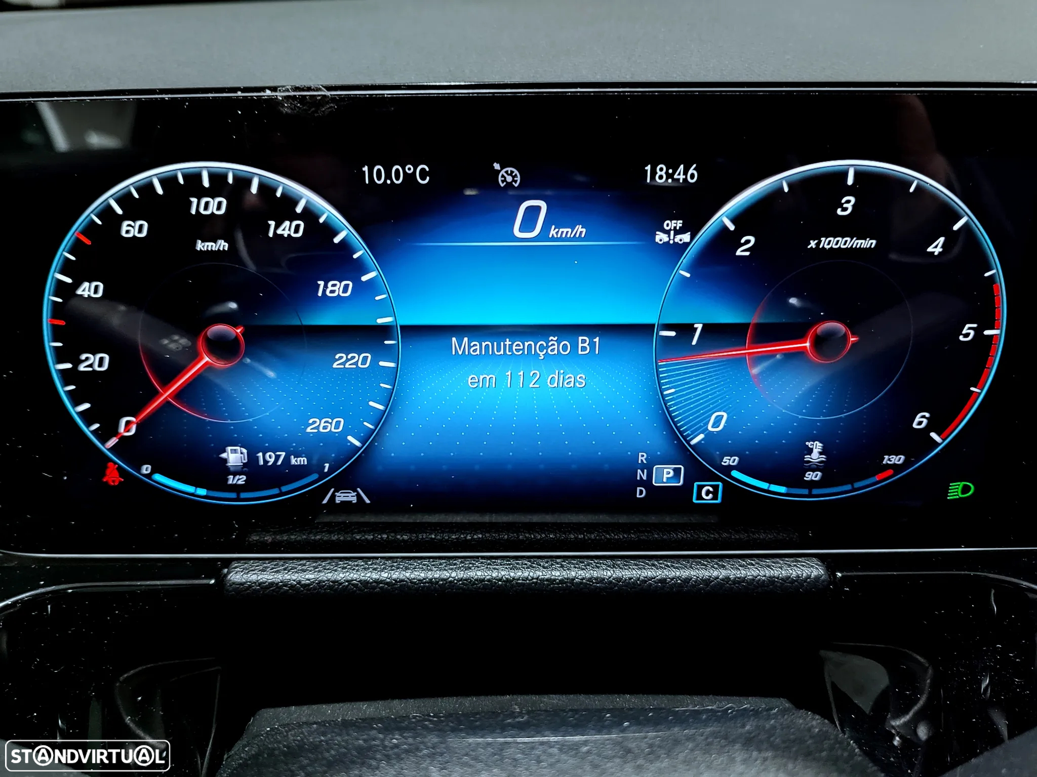 Mercedes-Benz GLA 180 - 9
