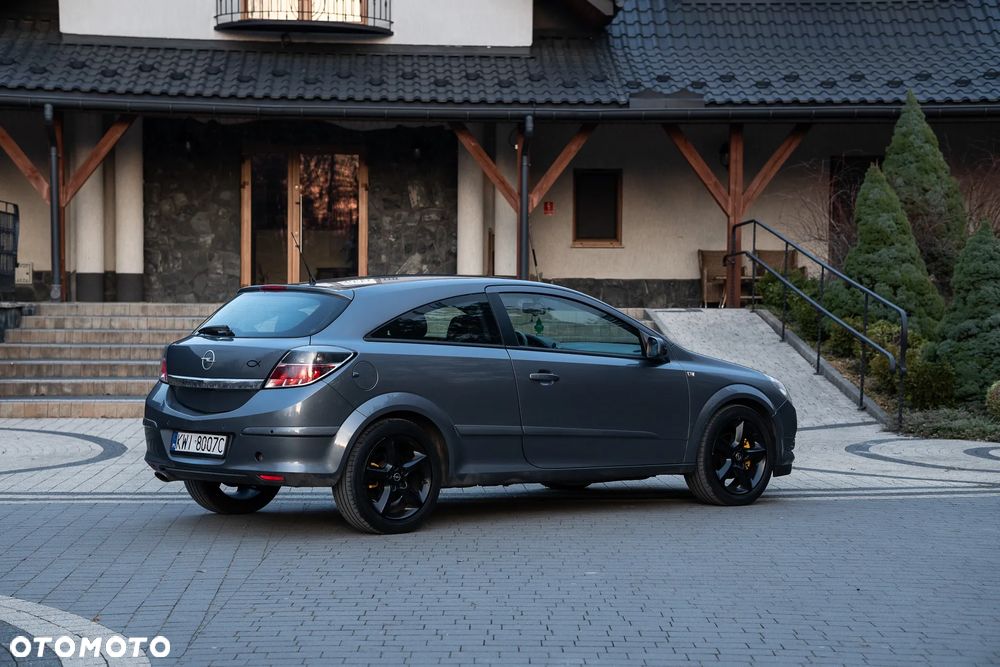 Opel Astra H 2005 photo 3