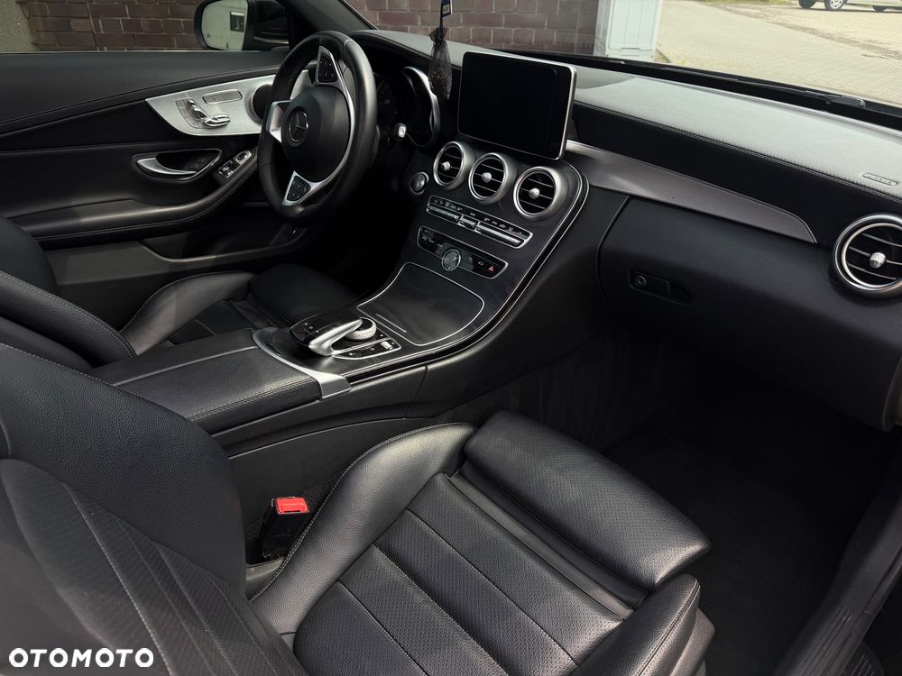 Mercedes-Benz Klasa C 300 4MATIC 9G-TRONIC - 20