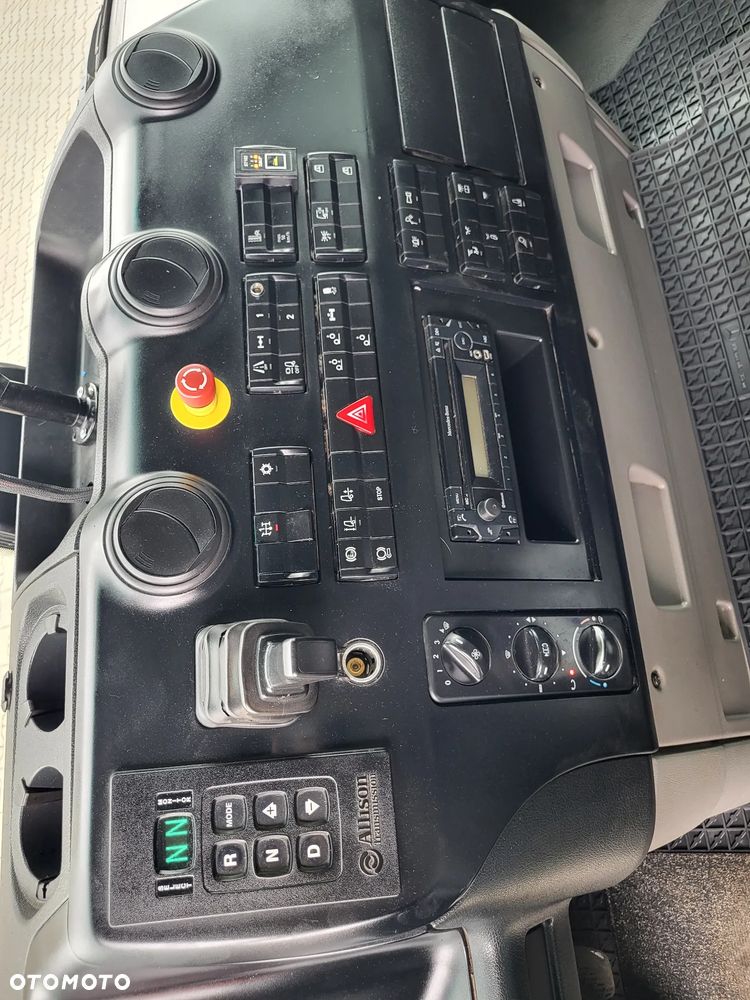Mercedes-Benz ECONIC 2630 - 29