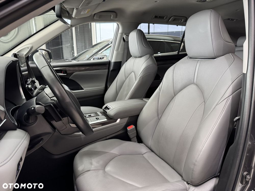 Toyota Highlander - 10