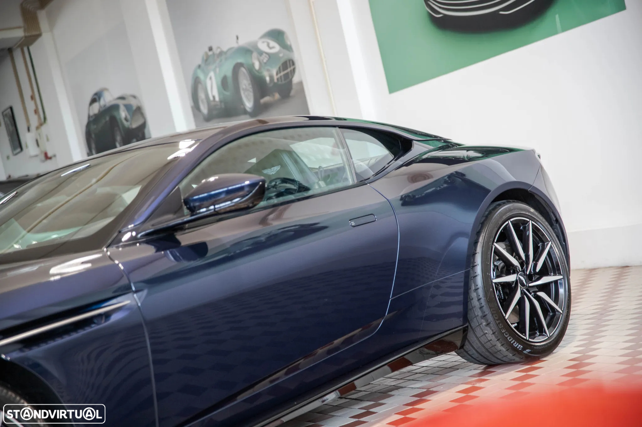 Aston Martin DB11 Coupé V8 Auto - 8