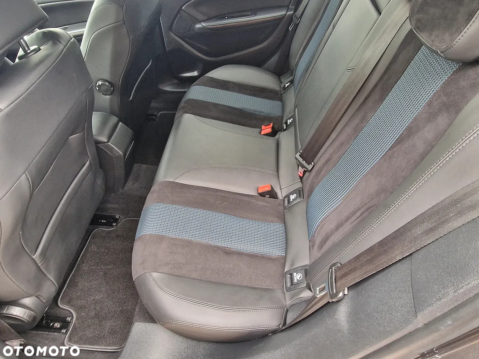 Peugeot 308 1.2 PureTech Active Pack S&S - 10