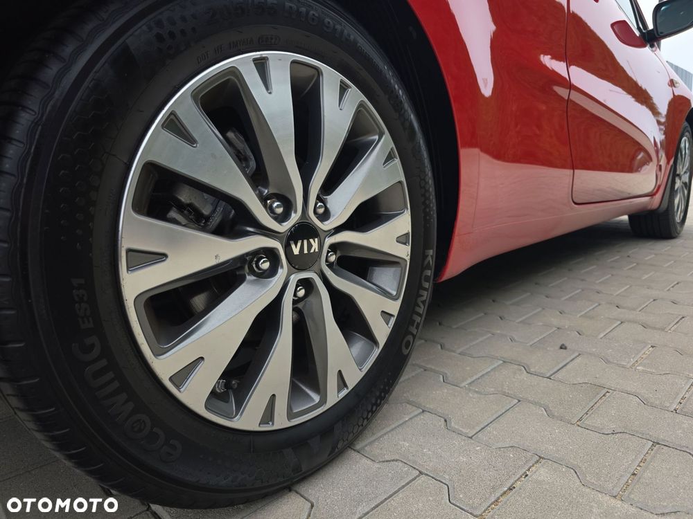 Kia Ceed - 28