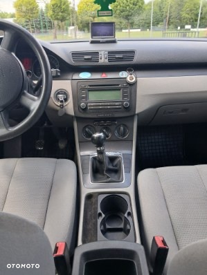 Volkswagen Passat 1.9 TDI Comfortline - 7