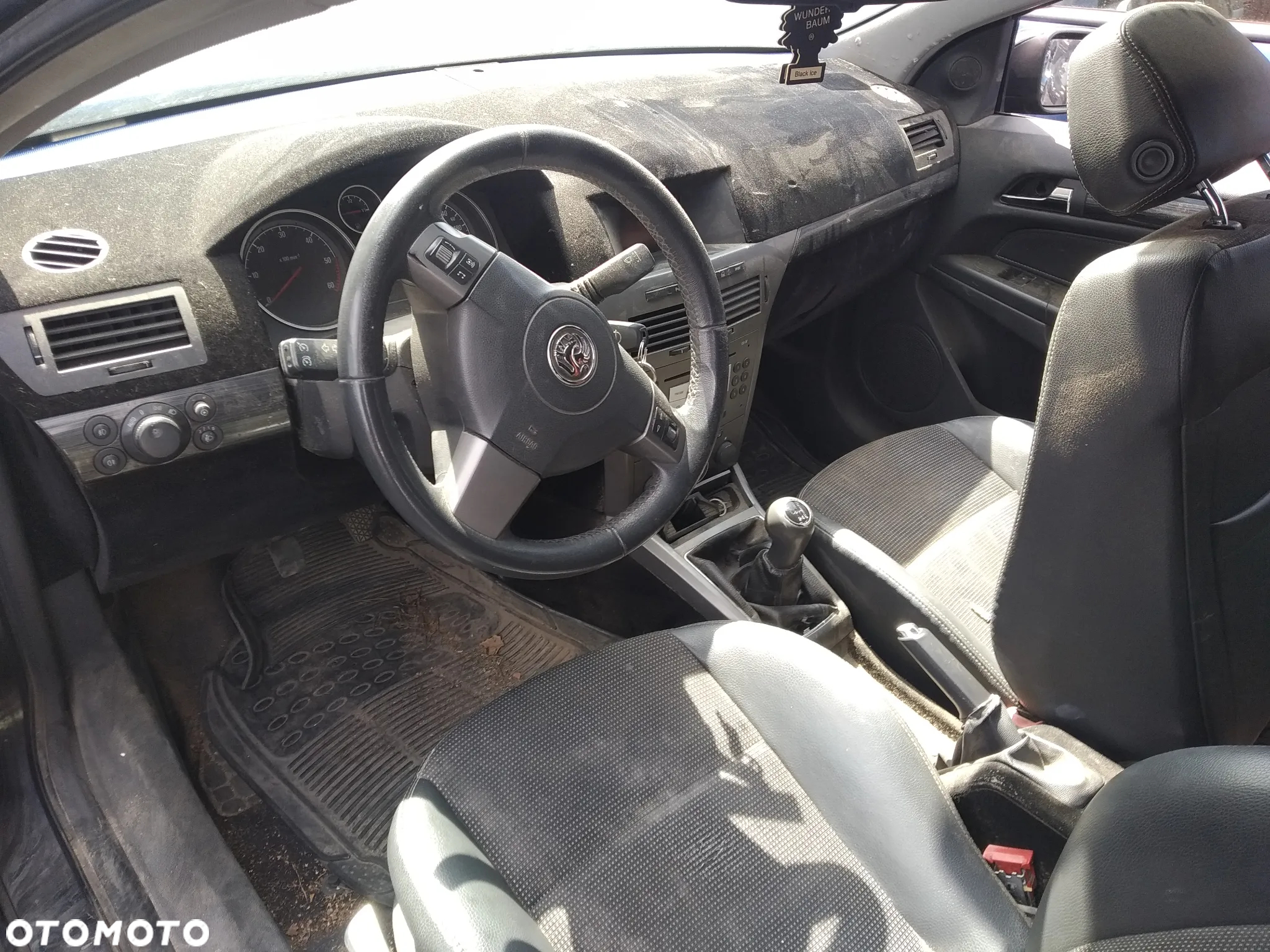 OPEL ASTRA H III GTC 1.9 CDTI Z19DTH 04-06 - ALTERNATOR - 27