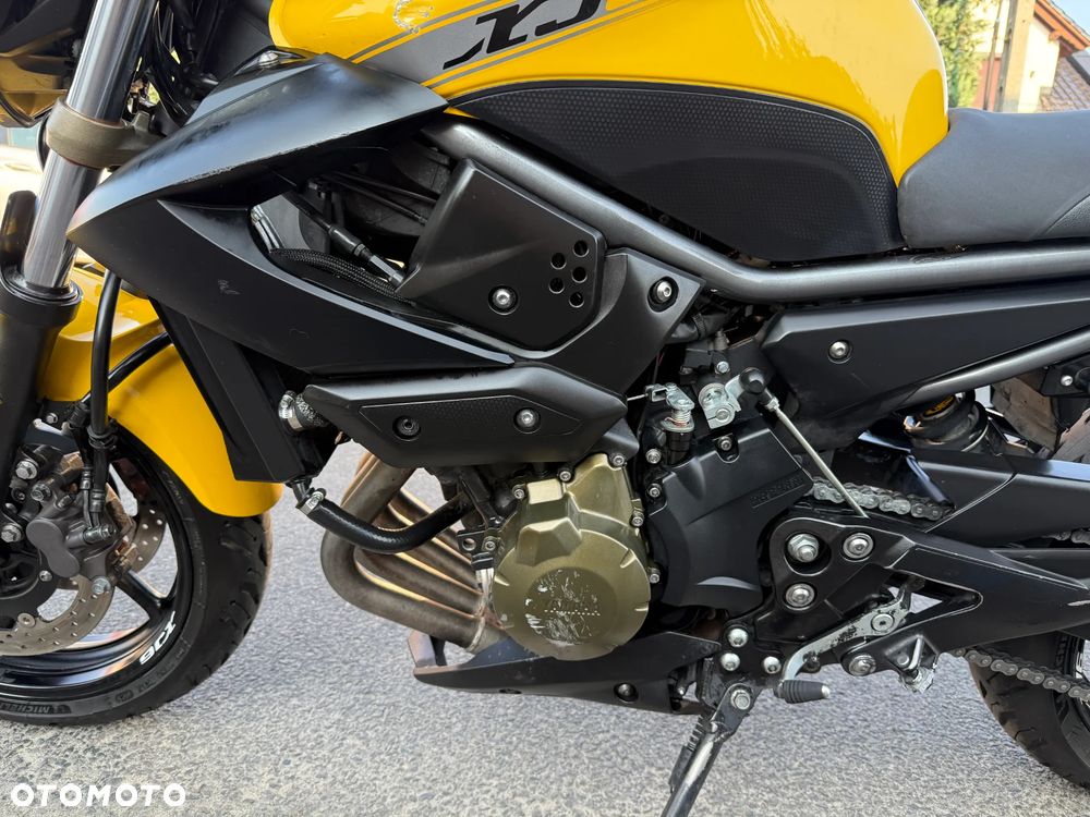 Yamaha XJ - 12