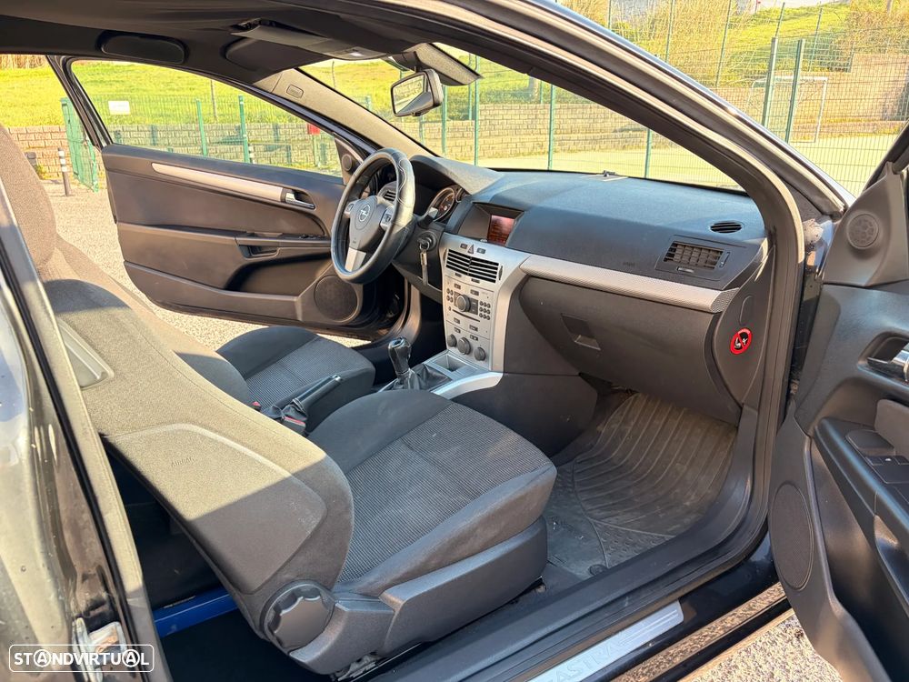 Opel Astra GTC 1.7 CDTI - 17