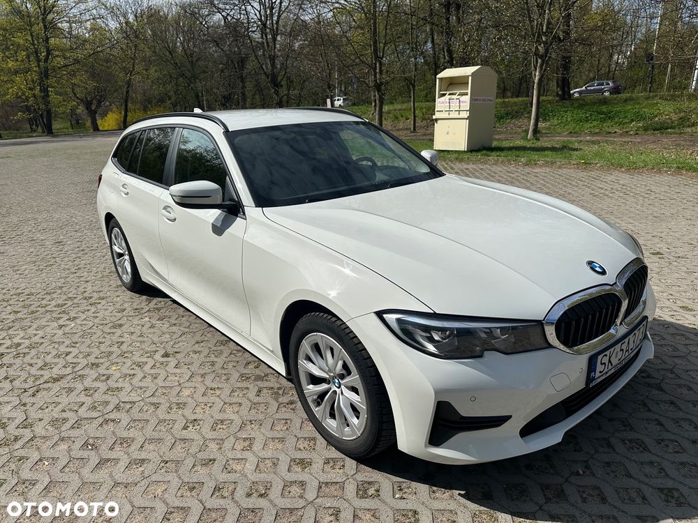 BMW Seria 3 318i - 6