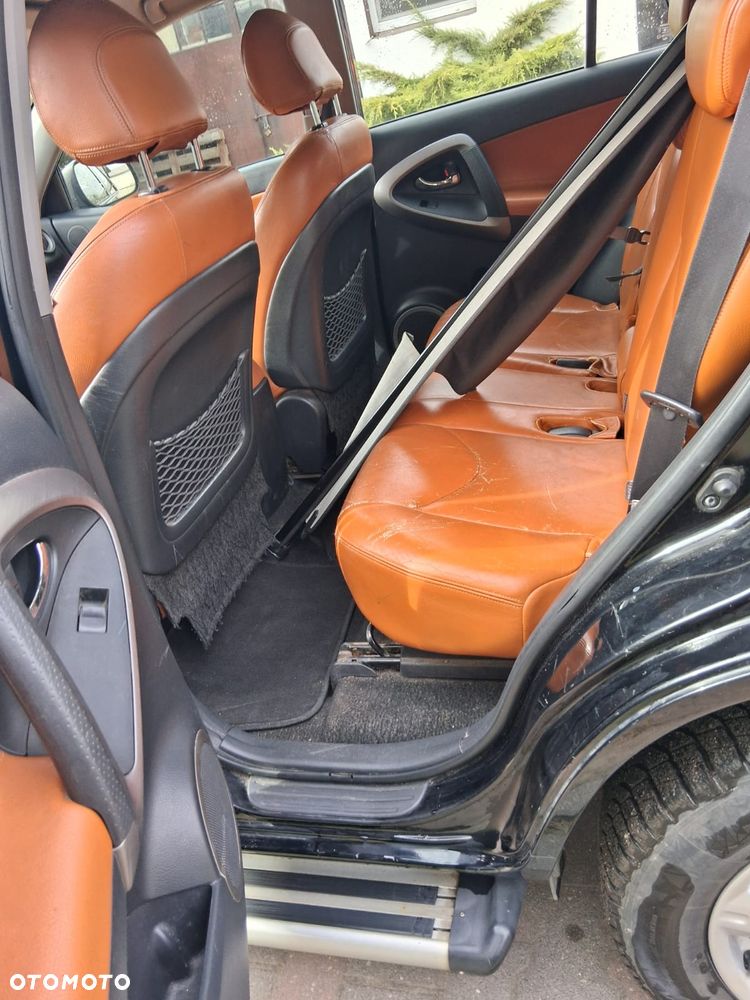 Toyota RAV4 2.2 D-4D 4x4 - 14